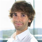 Ingeniero primero de la promoción de la Escuela de Ingeniería de San Mamés imparte asignaturas de ciencias a cualquier edad.